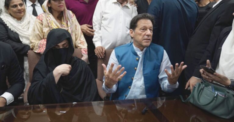 عمران خان اور بشریٰ بی بی