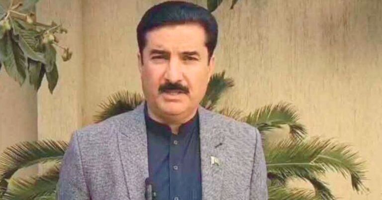 گورنر فیصل کریم کنڈی